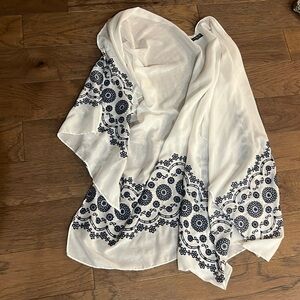 Ralph Lauren shawl in perfect condition!